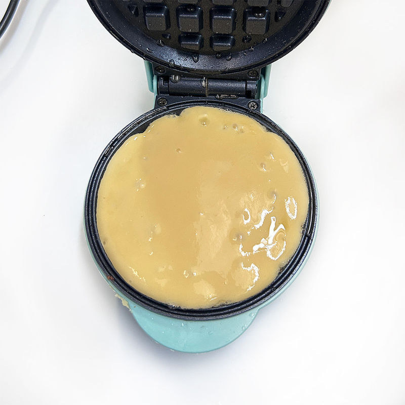 Mini controle automático personalizado de temperatura placa antiaderente fabricante de waffle de ovo elétrico ferro fundido